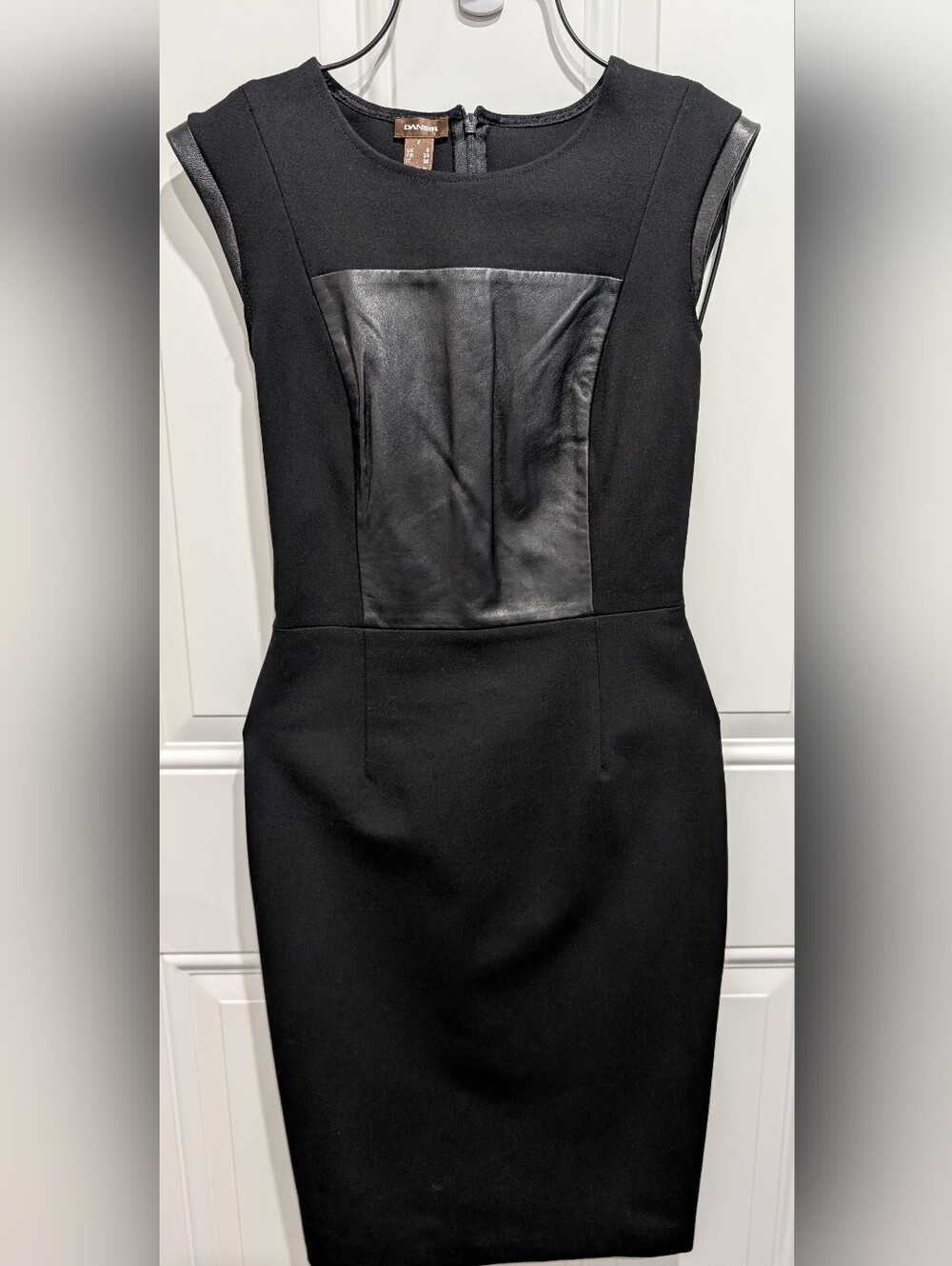 Danier "Emma" Dress  Ptp 15"